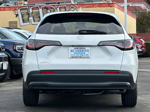 New 2026 Honda HR-V LX image 4