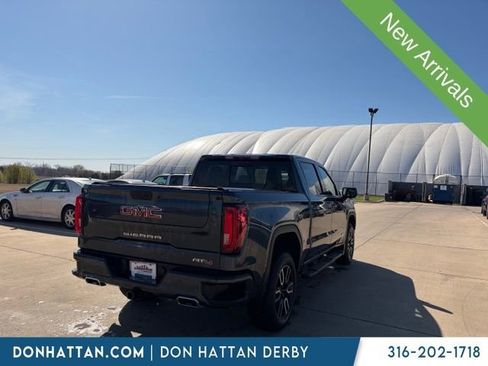 Used 2020 GMC Sierra 1500 AT4 w/ AT4 Premium Package image 3