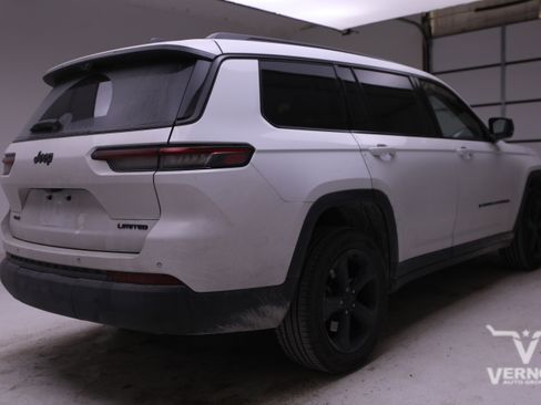 Used 2023 Jeep Grand Cherokee L Limited w/ Luxury Tech Group II image 4