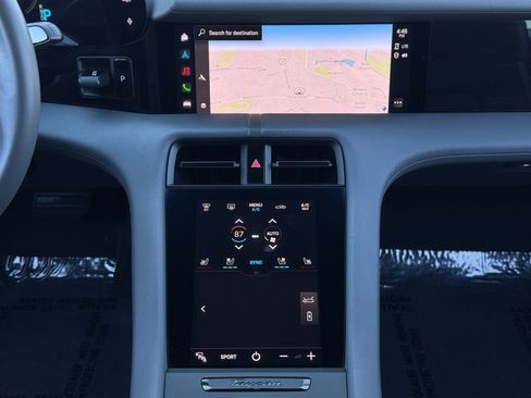 Used 2020 Porsche Taycan 4S image 25