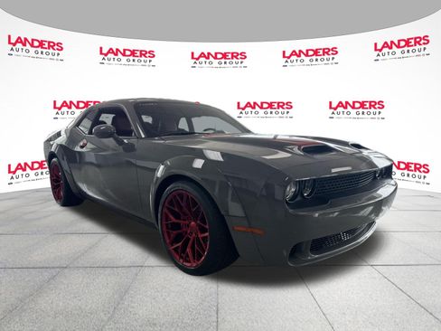 Used 2023 Dodge Challenger SRT Hellcat RWD image 1