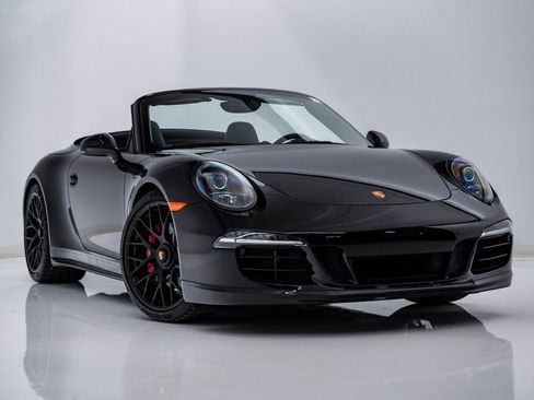 Used 2015 Porsche 911 Carrera GTS image 8
