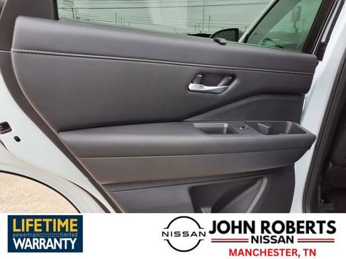 New 2026 Nissan Pathfinder SL image 11