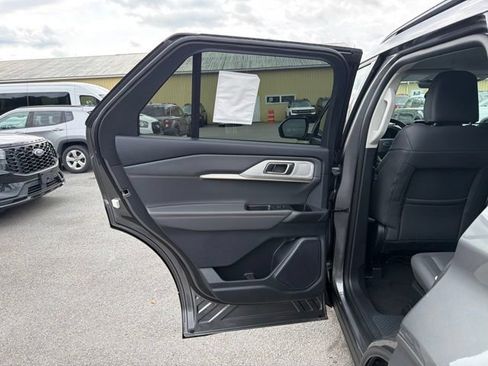 Used 2026 Ford Explorer Active w/ Active Comfort Package AWD/4WD image 49