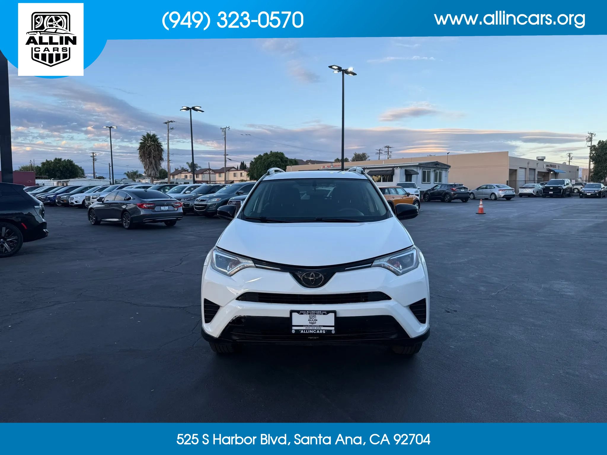 Used 2016 Toyota RAV4 LE FWD image 2