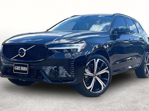 Used 2025 Volvo XC60 T8 Ultra w/ Protection Package Premier AWD/4WD image 11