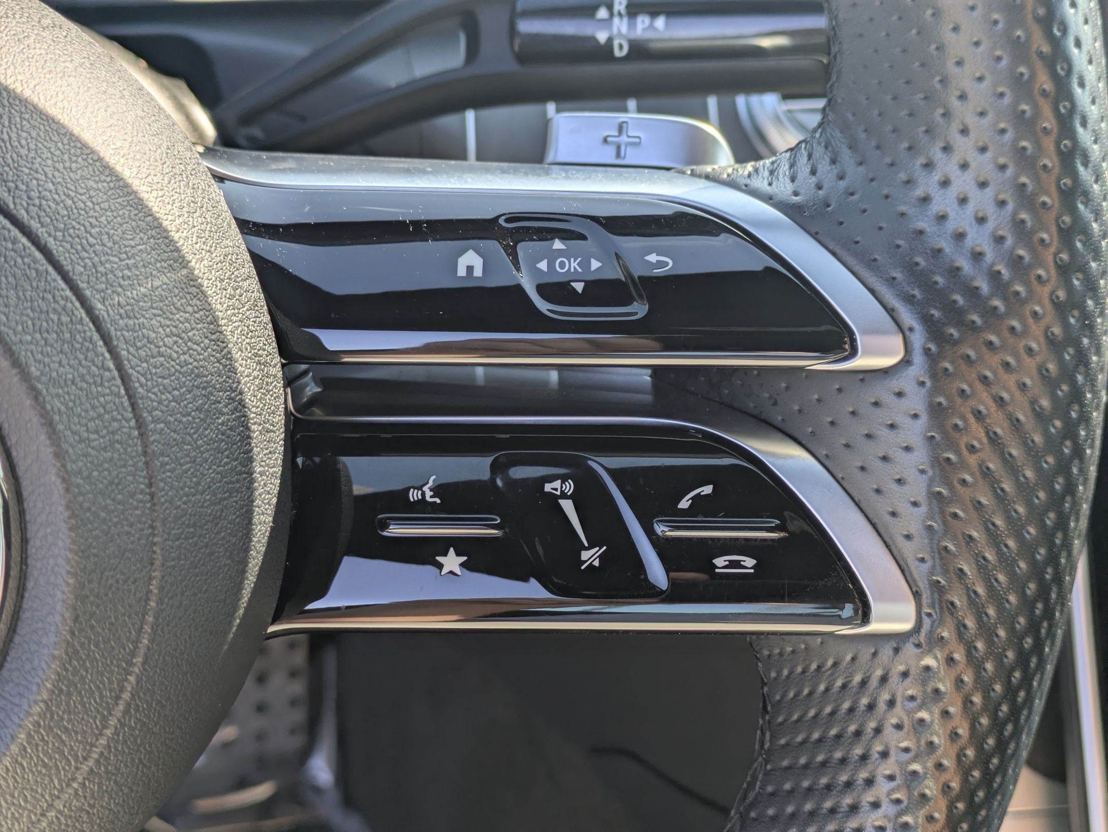 Used 2024 Mercedes-Benz C 300 4MATIC Sedan image 21