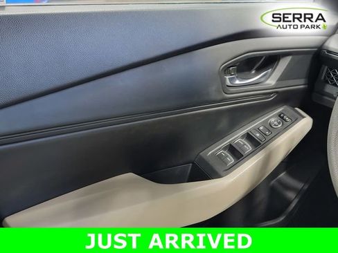 Certified 2023 Honda Accord EX image 22