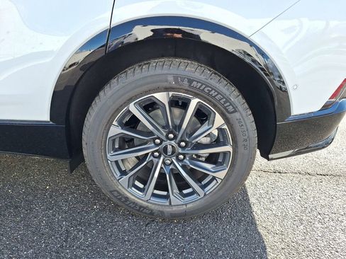 New 2026 Cadillac Lyriq Sport image 23