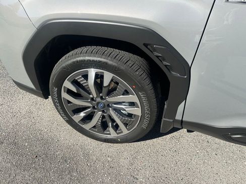 Used 2025 Subaru Forester Touring image 11