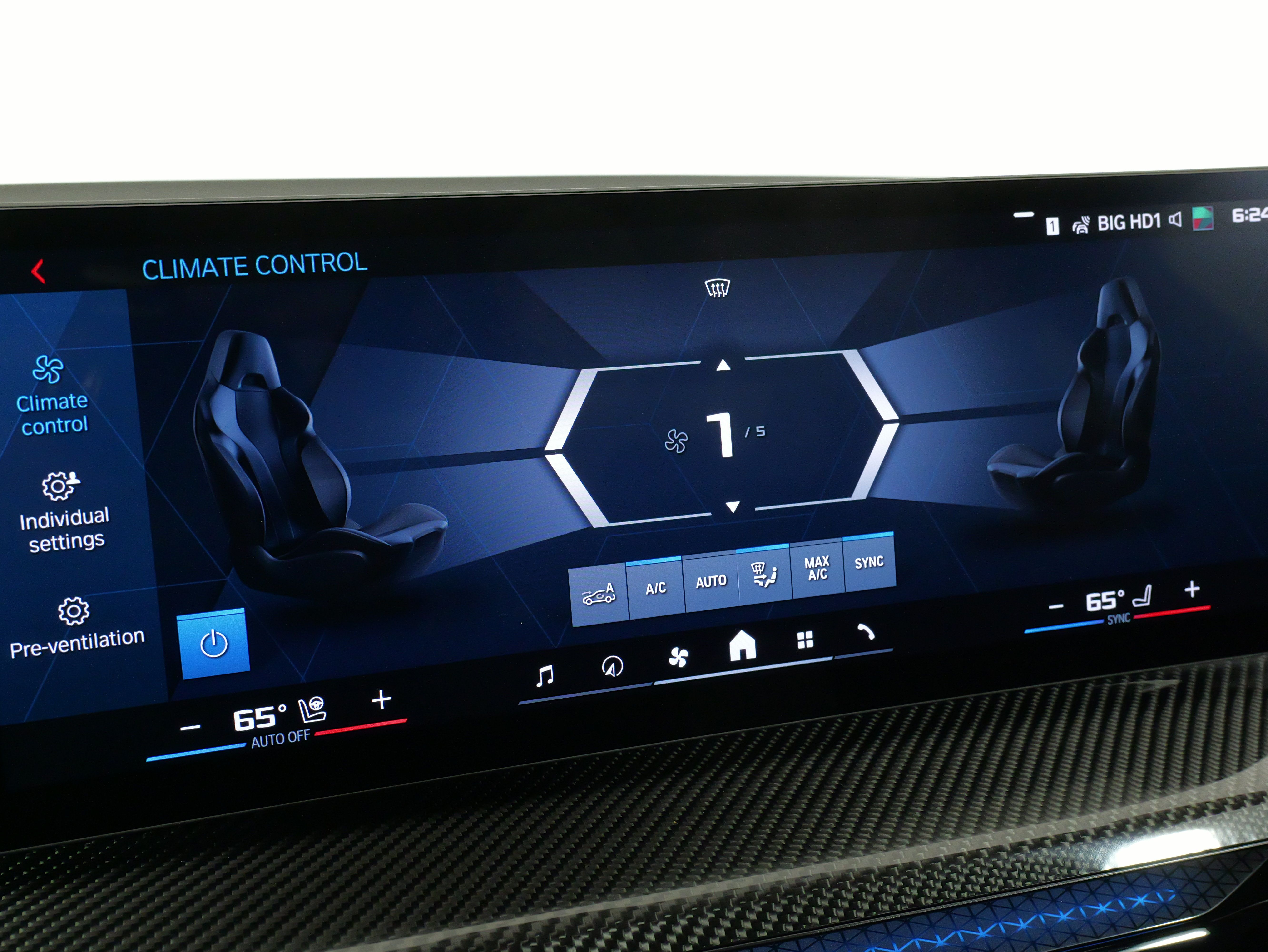 Used 2025 BMW M4 Coupe w/ M Carbon Exterior Package RWD image 59