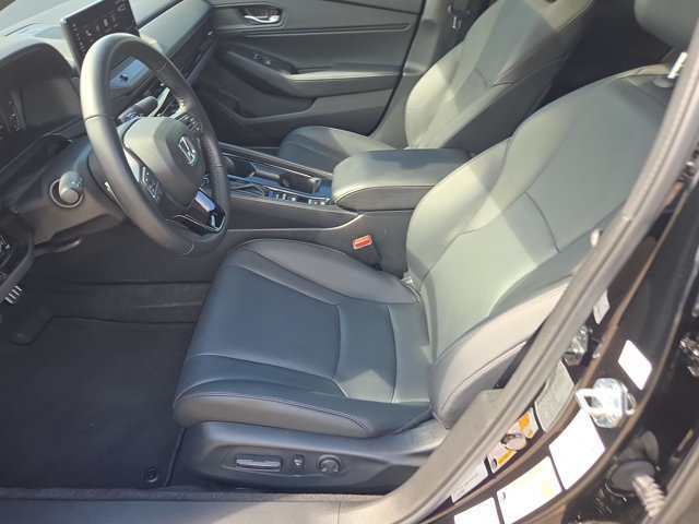 Used 2025 Honda Accord Sport image 15
