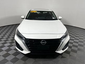 Used 2024 Nissan Altima 2.5 SL video 2