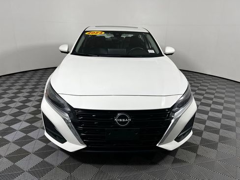 Used 2024 Nissan Altima 2.5 SL image 2