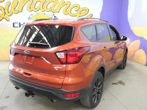Used 2019 Ford Escape Titanium AWD/4WD image 8