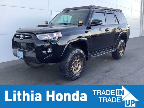 Used 2021 Toyota 4Runner TRD Off-Road Premium w/ Moonroof Package AWD/4WD image 1