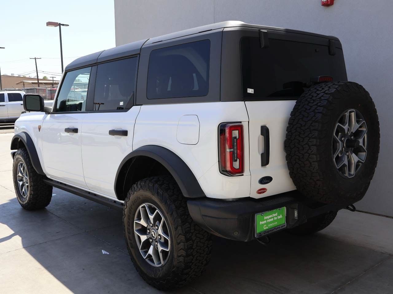 Used 2025 Ford Bronco Badlands AWD/4WD image 3