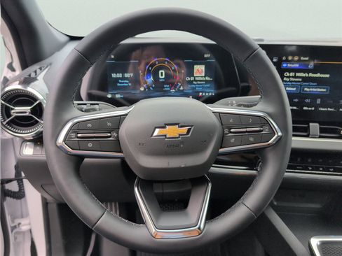 New 2026 Chevrolet Equinox LT w/ LPO, Floor Liner Package image 24