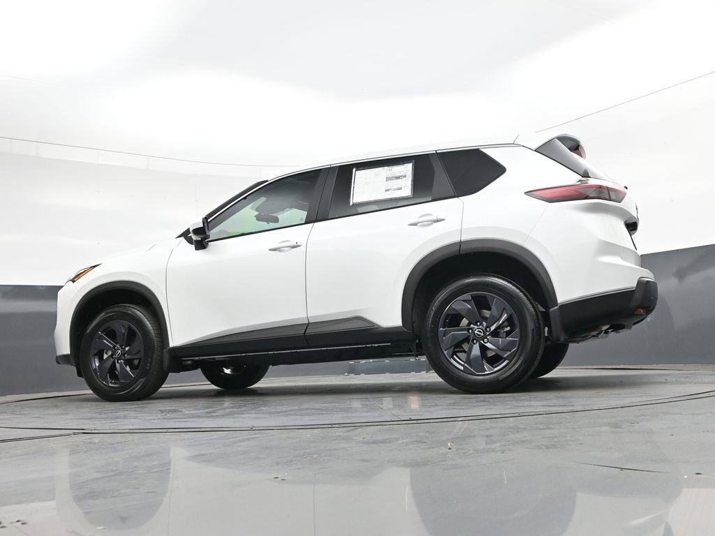 Certified 2026 Nissan Rogue SV FWD image 45