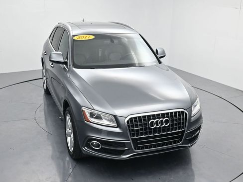 Used 2017 Audi Q5 2.0T Premium Plus w/ Technology Package image 40