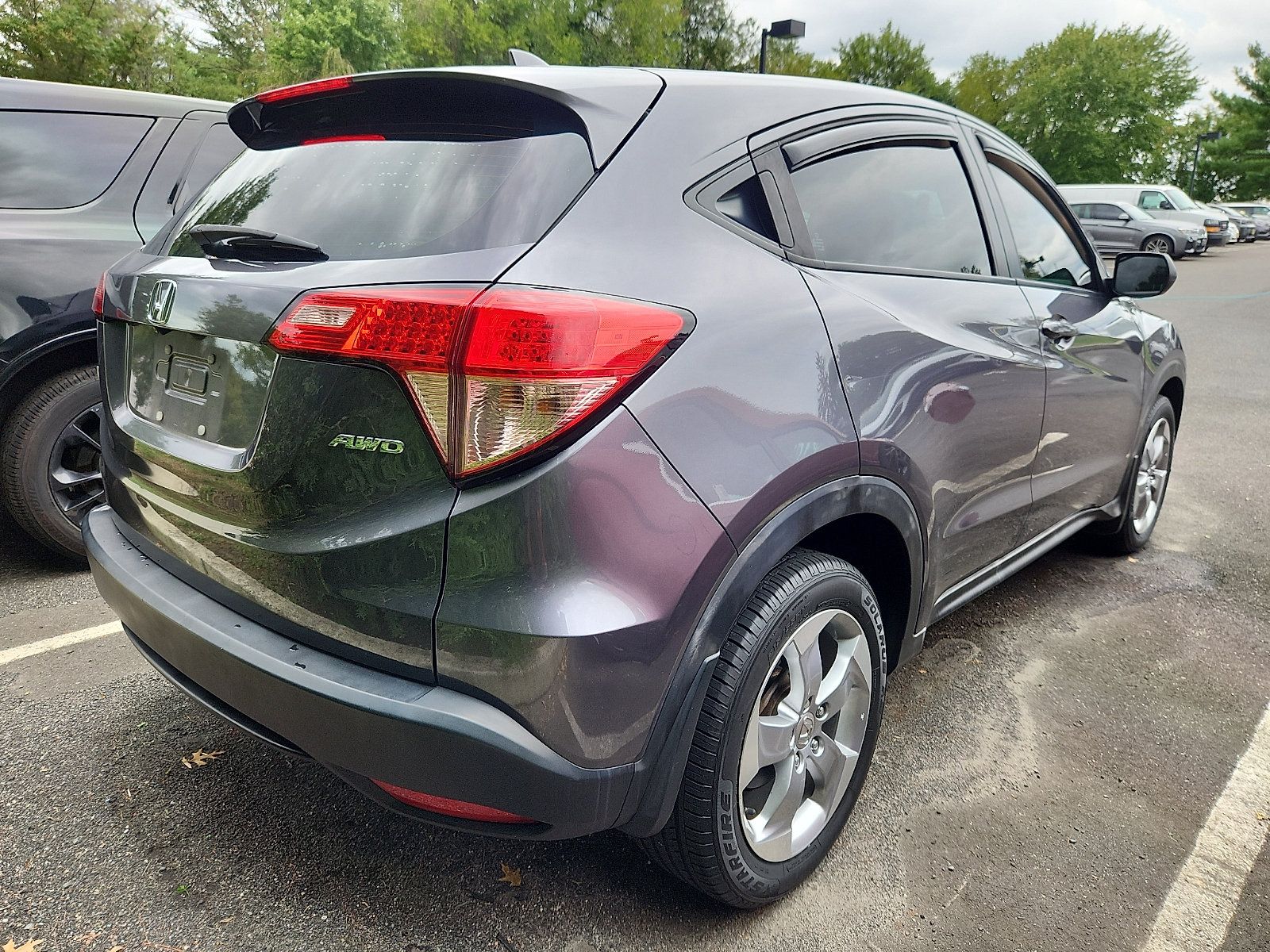 Used 2017 Honda HR-V LX image 9