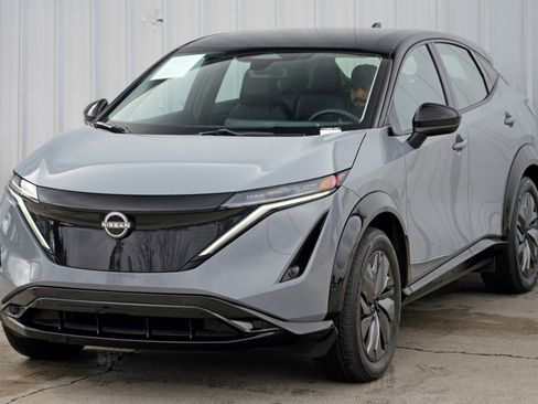 Used 2024 Nissan Ariya AWD image 44