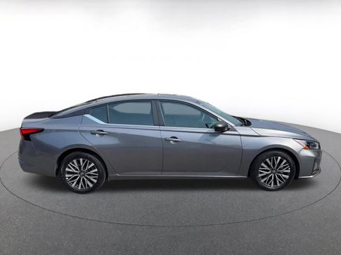 Used 2026 Nissan Altima 2.5 SV FWD image 16