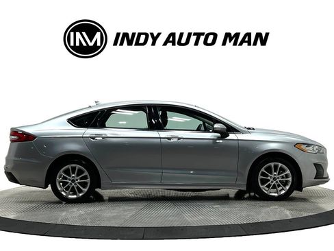 Used 2020 Ford Fusion SE FWD image 3