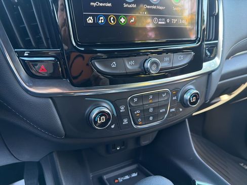 Used 2023 Chevrolet Traverse LT image 34