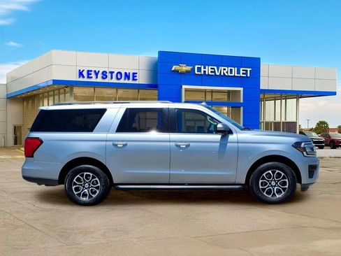 Used 2024 Ford Expedition Max XLT RWD image 9