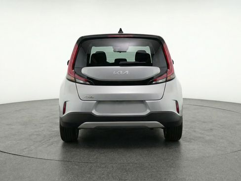 Used 2025 Kia Soul LX w/ LX Technology Package image 7