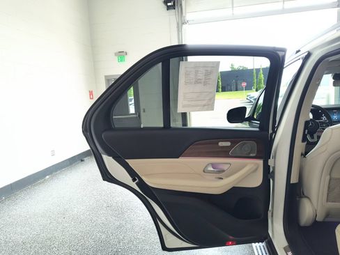 Used 2022 Mercedes-Benz GLE 450 4MATIC image 36