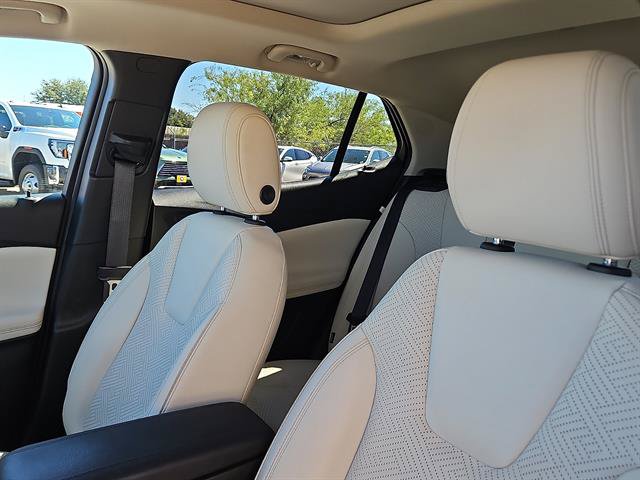 Certified 2022 Buick Encore GX Essence w/ Advanced Technology Package FWD image 12