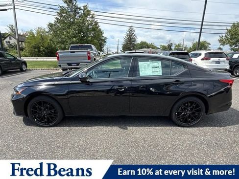 New 2026 Nissan Altima 2.5 SR w/ SR Midnight Edition Package FWD image 5
