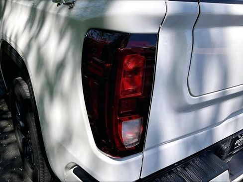 Used 2025 GMC Sierra 1500 Elevation AWD/4WD image 31