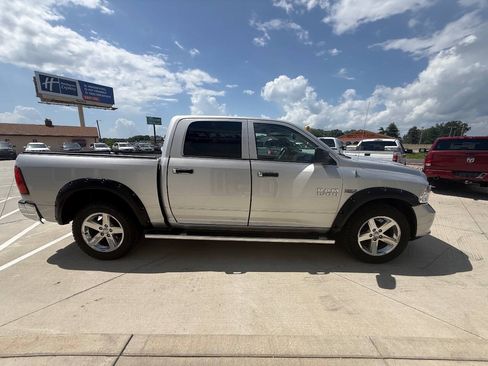 Used 2013 RAM 1500 Express AWD/4WD image 7