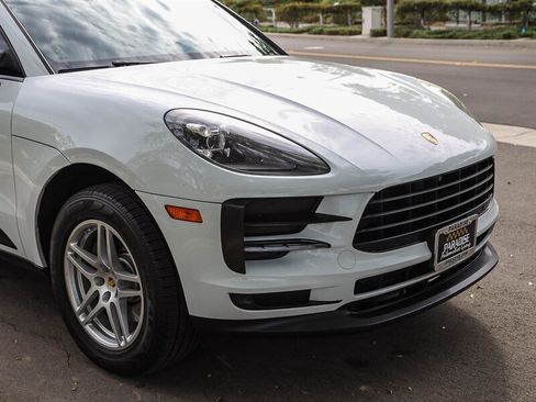 Used 2020 Porsche Macan AWD/4WD image 9