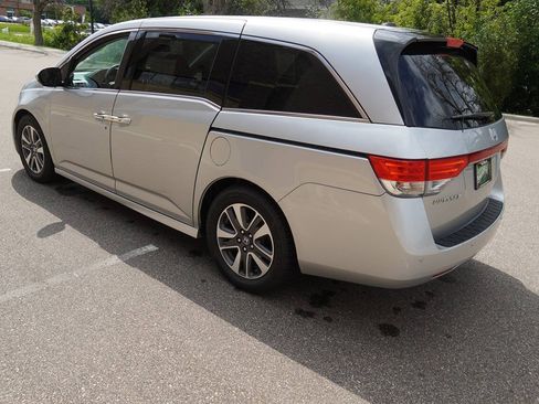 Used 2015 Honda Odyssey Touring Elite image 11