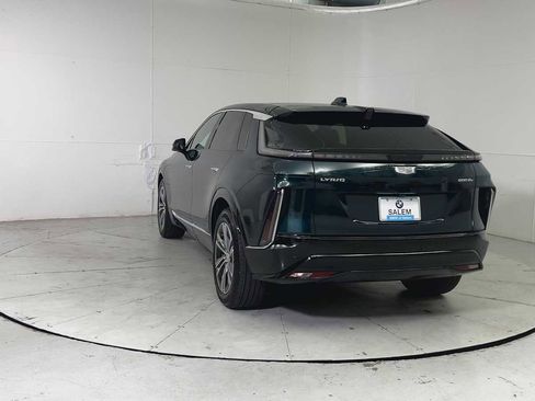 Used 2024 Cadillac Lyriq Luxury image 3