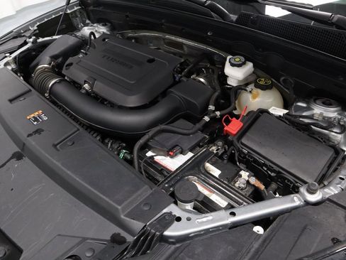 Used 2023 Buick Envision Essence image 12