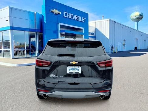 Used 2025 Chevrolet Blazer LT AWD/4WD image 4