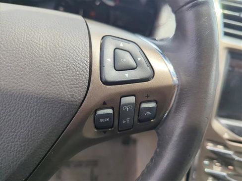Used 2014 Lincoln MKX FWD image 13