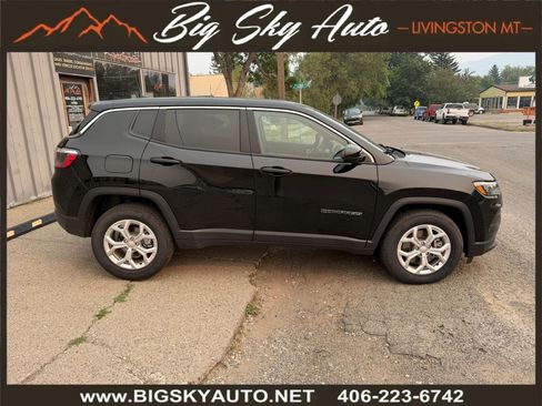 Used 2024 Jeep Compass Sport AWD/4WD image 6