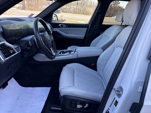Used 2026 BMW X5 xDrive40i image 12