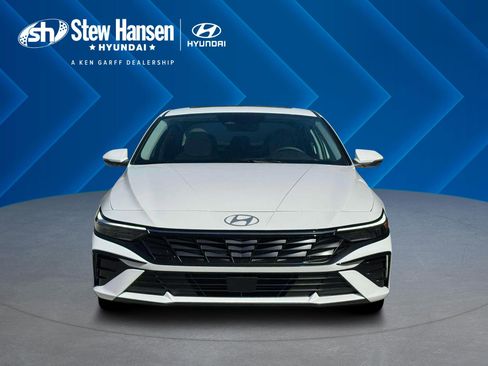 New 2026 Hyundai Elantra Limited image 13