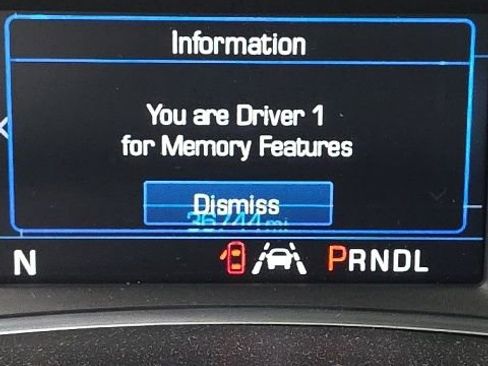 Used 2020 Chevrolet Equinox LT w/ Sport Edition image 5