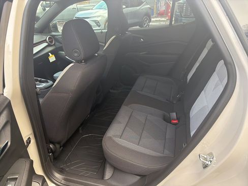 New 2026 Chevrolet Trax RS w/ Sunroof Package image 11