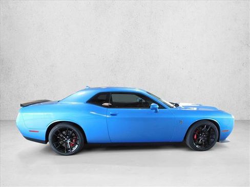 Used 2023 Dodge Challenger SRT Hellcat w/ Driver Convenience Group RWD image 4