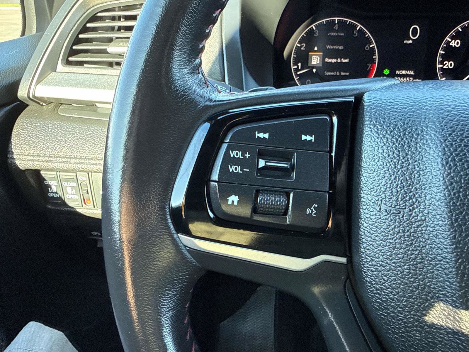 Used 2025 Honda Odyssey Sport-L image 26