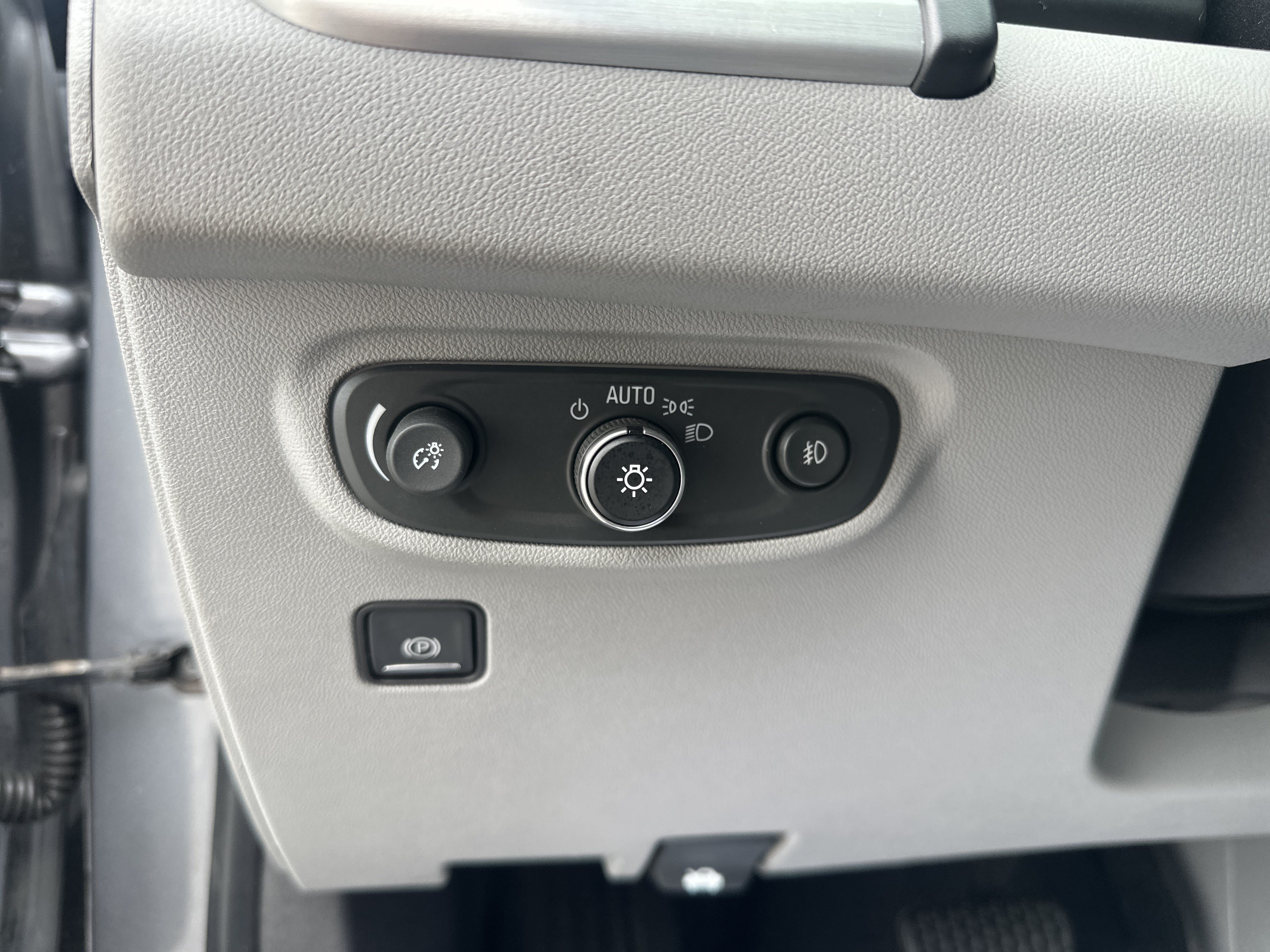 Used 2019 GMC Terrain SLT w/ Preferred Package FWD image 13